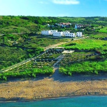 Sukha Inn Hotel & Beach Tenedos Buitenkant foto