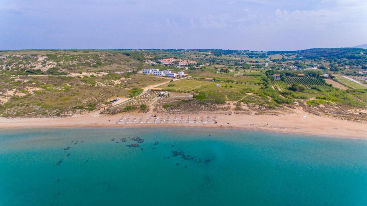 Sukha Inn Hotel & Beach Tenedos Buitenkant foto
