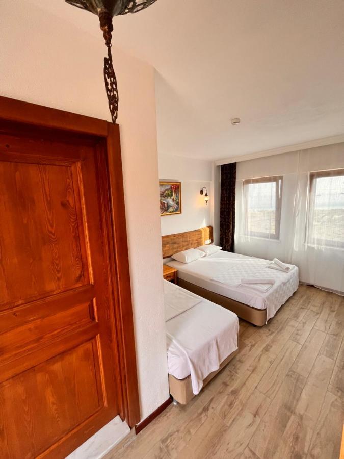 Sukha Inn Hotel & Beach Tenedos Buitenkant foto